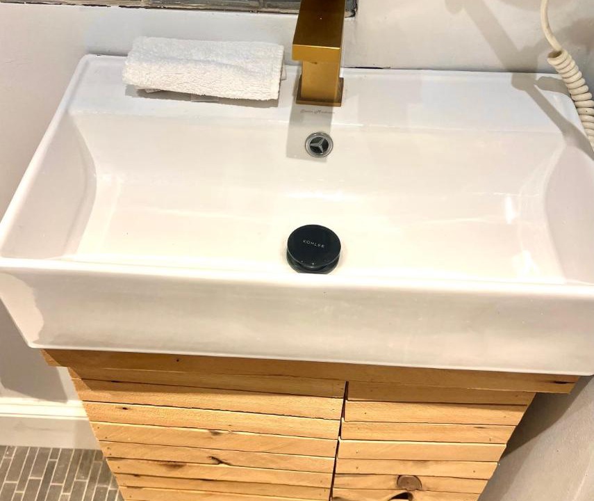 Photo of Bathroom in Communipaw