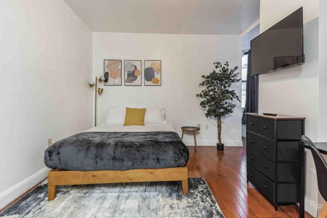 Photo of Bedroom in Center City