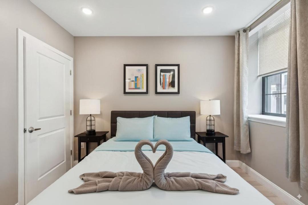 Photo of Bedroom in Logan Square