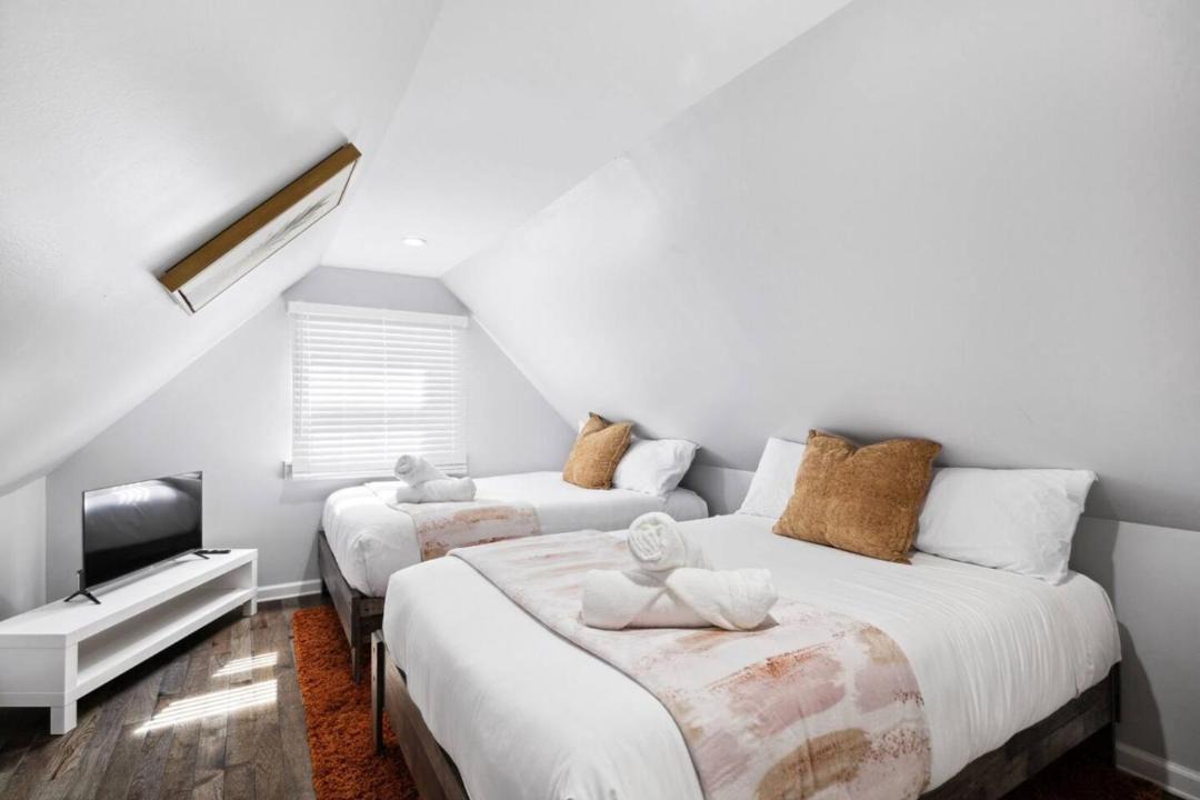 Photo of Bedroom in Pittsburgh
