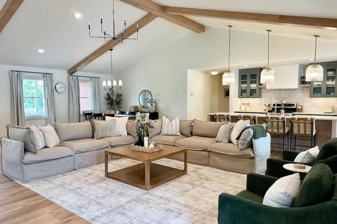 Photo of Livingroom in Winesburg
