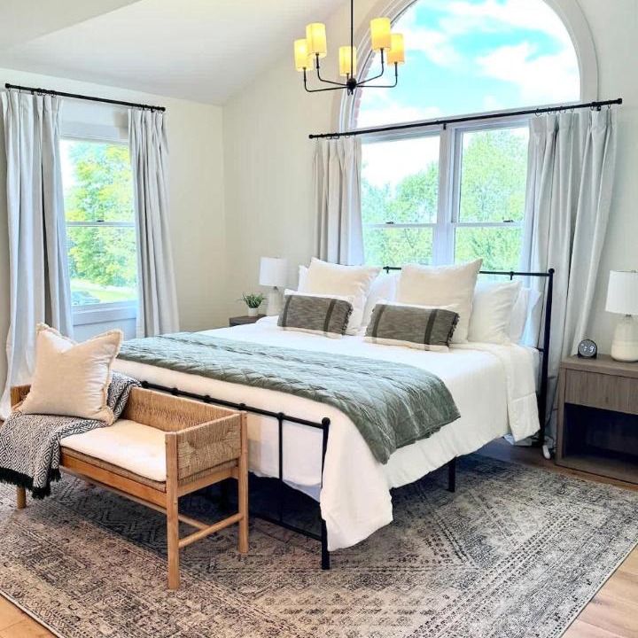 Photo of Bedroom in Winesburg
