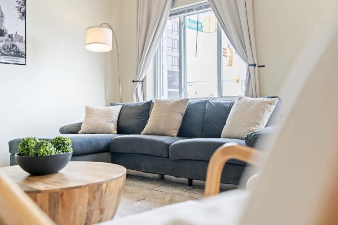 Photo of Livingroom in North Bergen