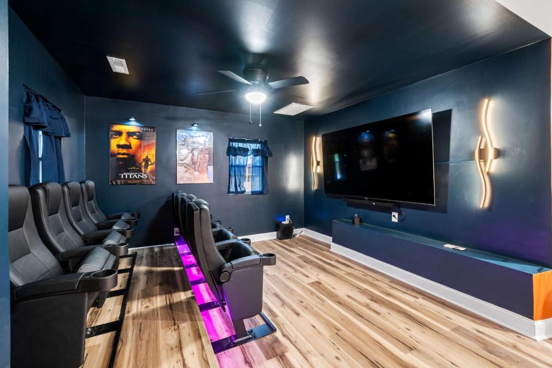 Photo of Livingroom in Hamilton