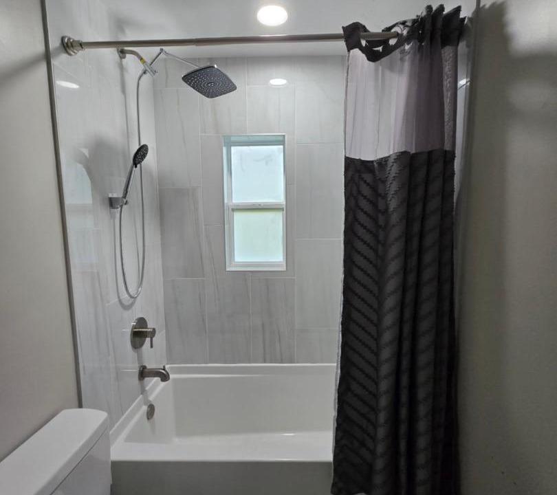 Photo of Bathroom in Roselawn Finance