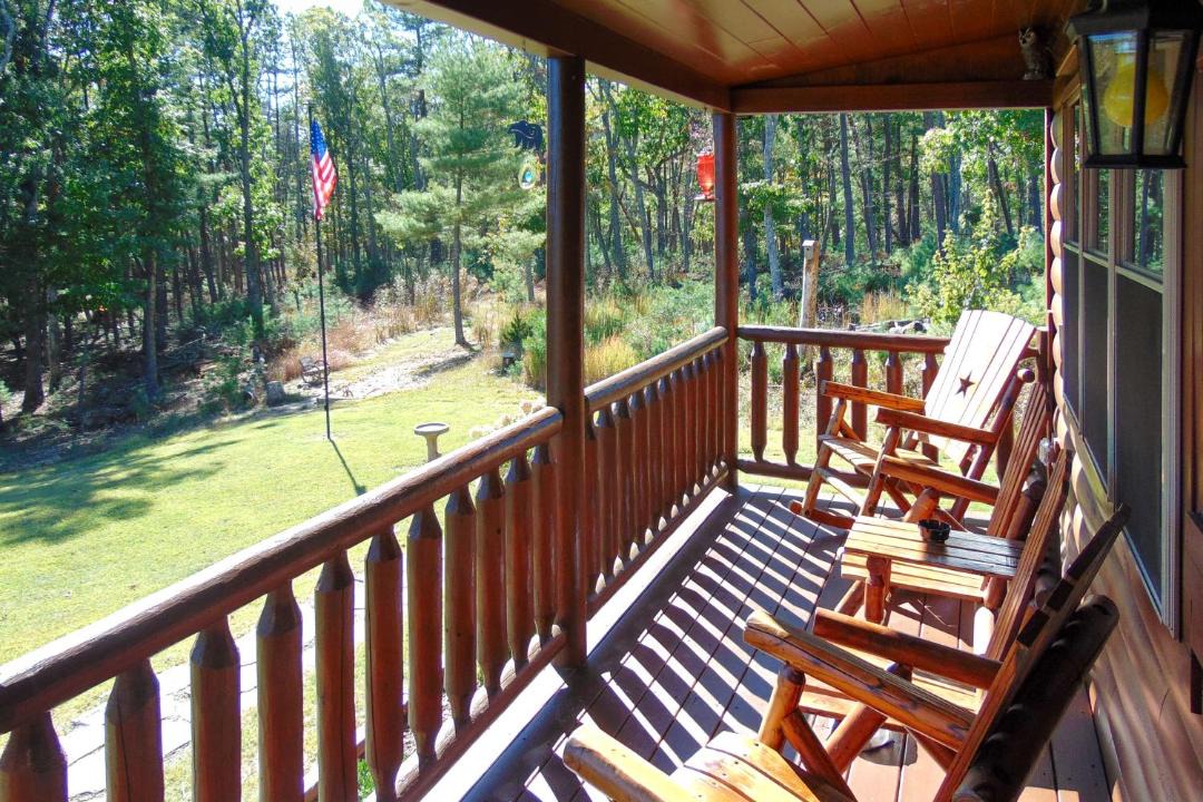 Photo of Patio Balcony in Wardensville