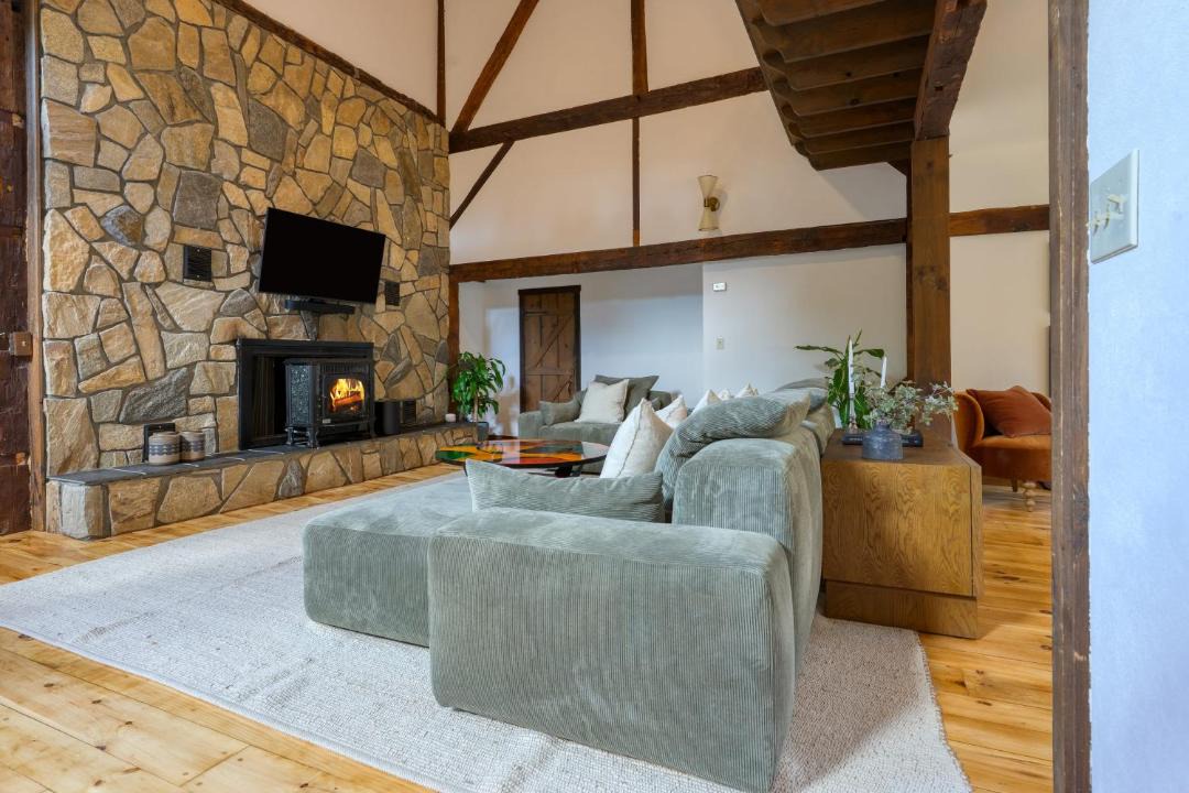 Photo of Livingroom in Clinton Corners