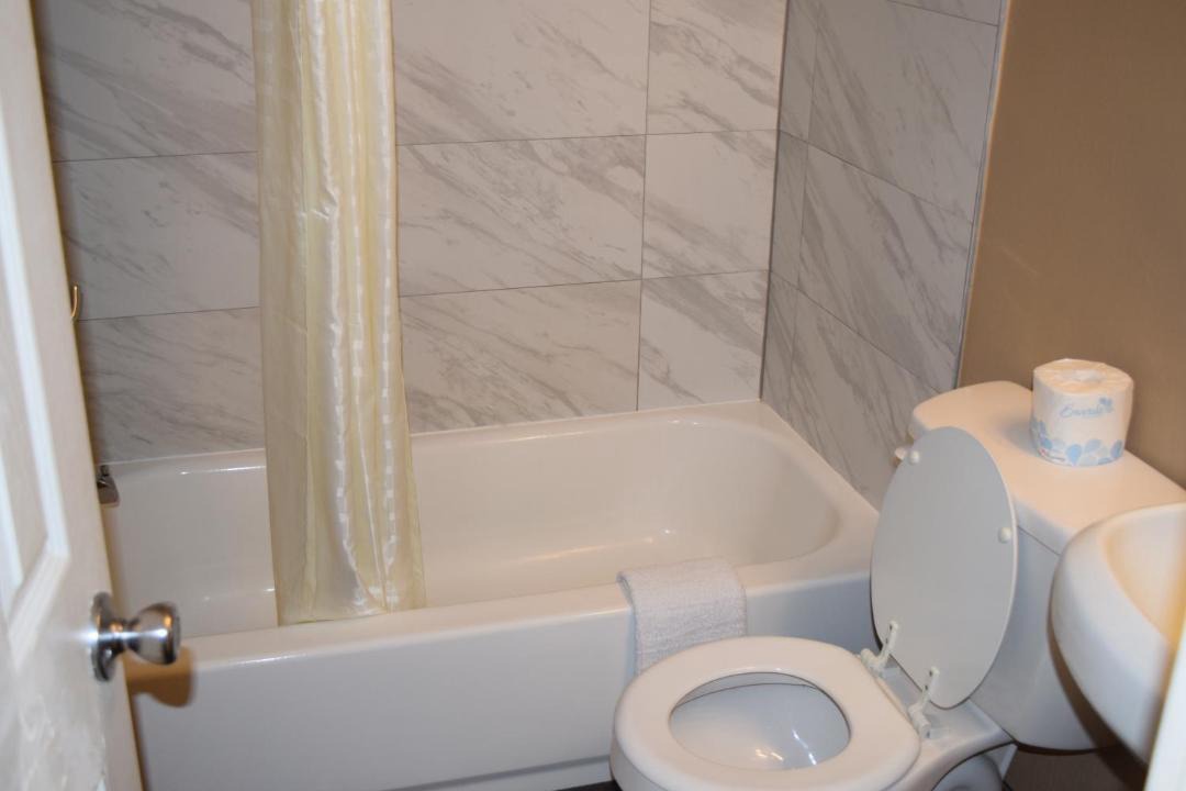 Photo of Bathroom in Deepwater
