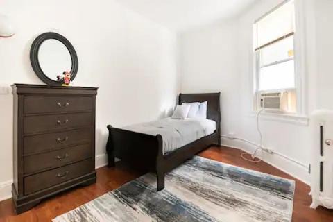 Photo of Bedroom in West New York