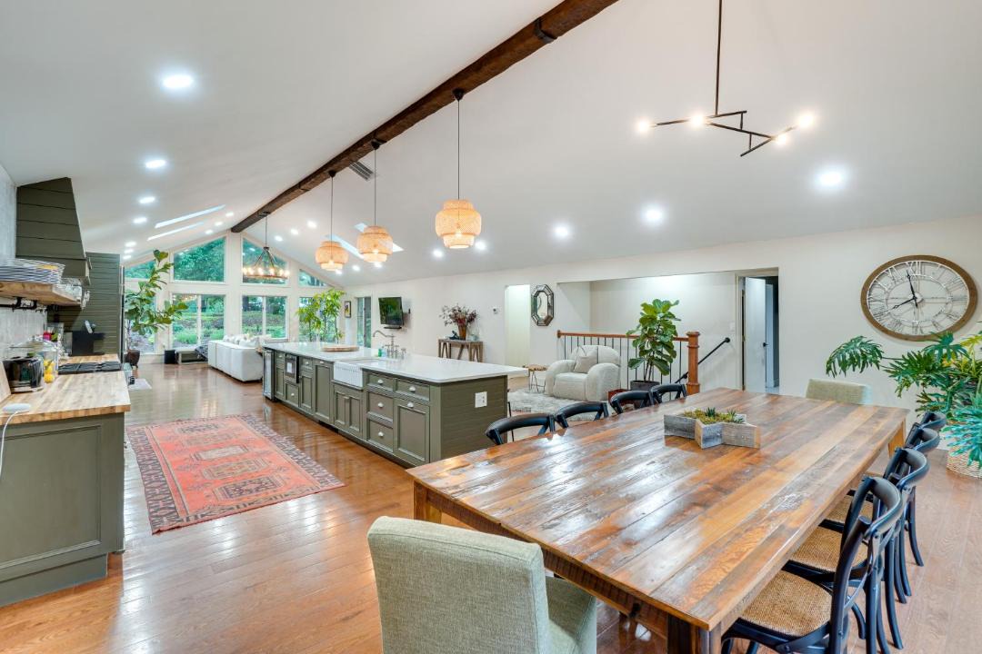 Photo of Kitchen in Falling Waters