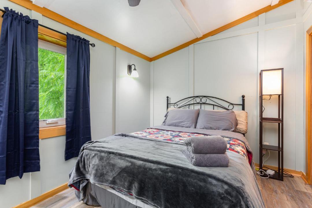 Photo of Bedroom in Logan