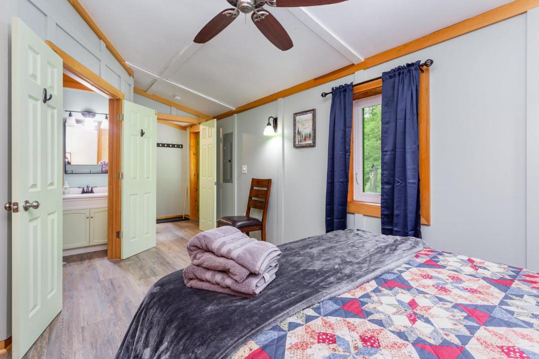 Photo of Bedroom in Logan