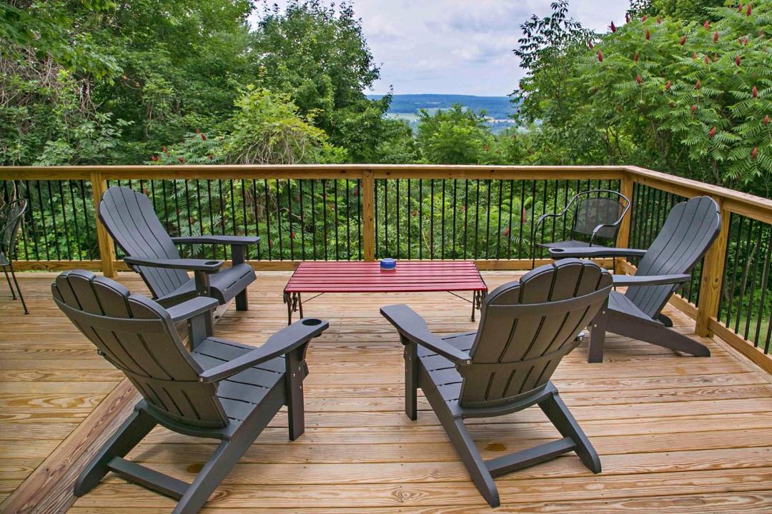 Photo of Patio Balcony in Keuka Park