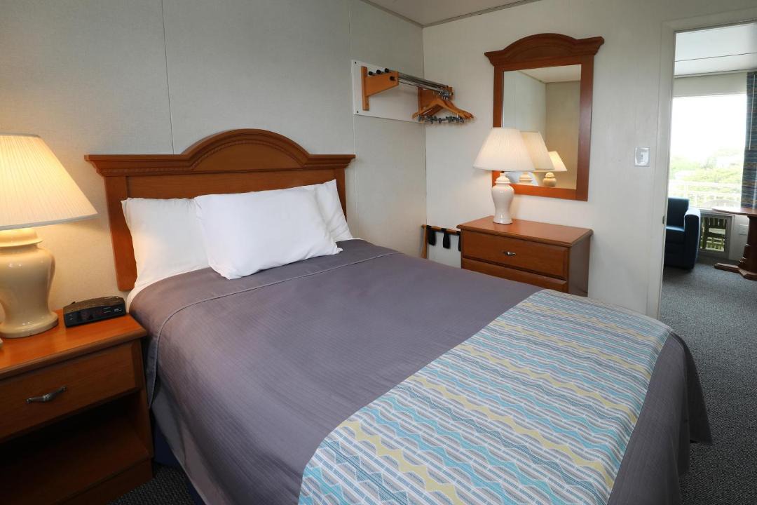 Photo of Bedroom in Stone Harbor