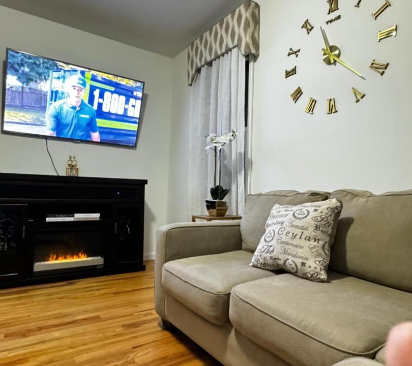 Photo of Livingroom in Elizabeth