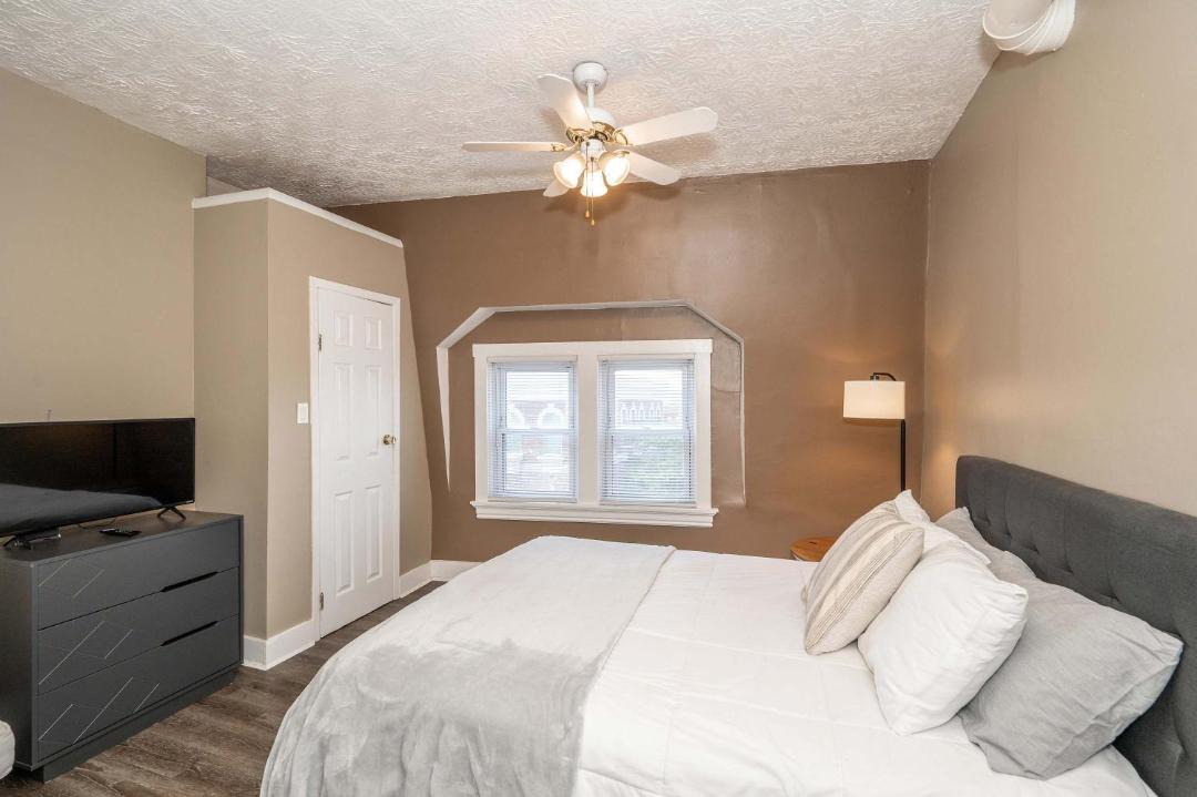 Photo of Bedroom in Newport