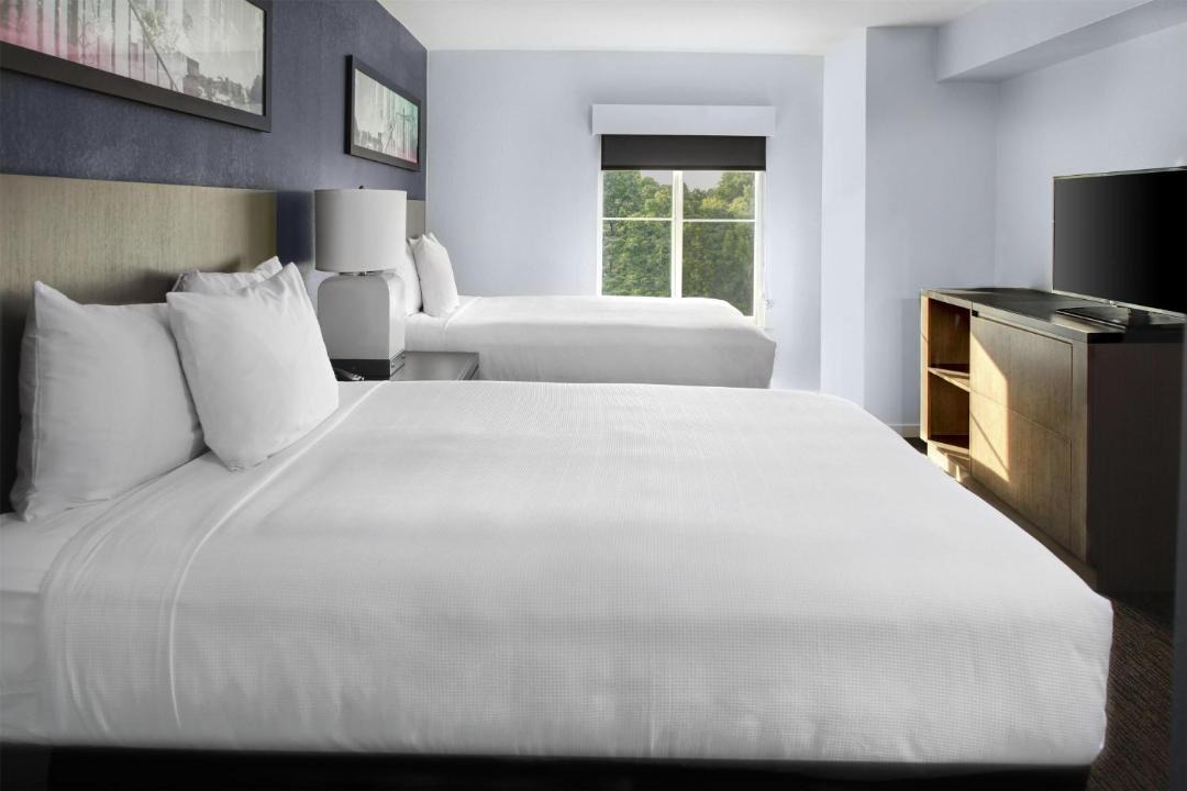 Photo of Bedroom in Branchburg