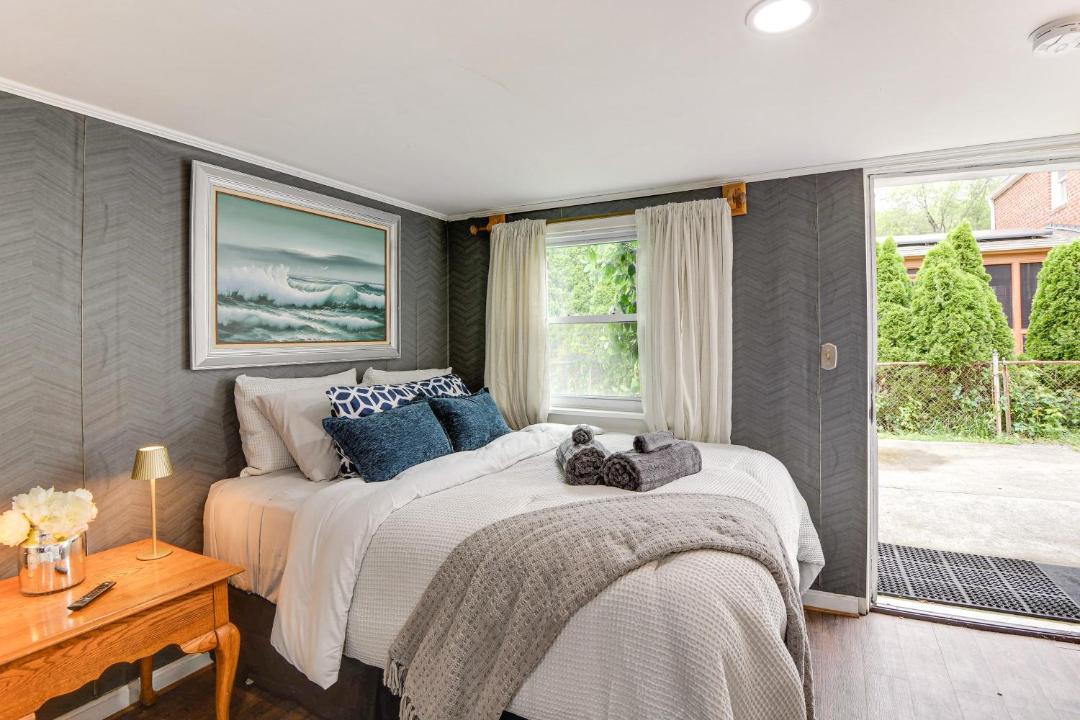 Photo of Bedroom in Wheaton-Glenmont
