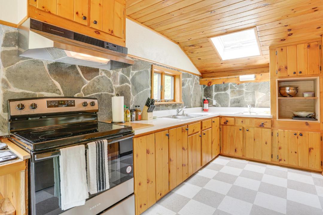 Photo of Kitchen in Shohola