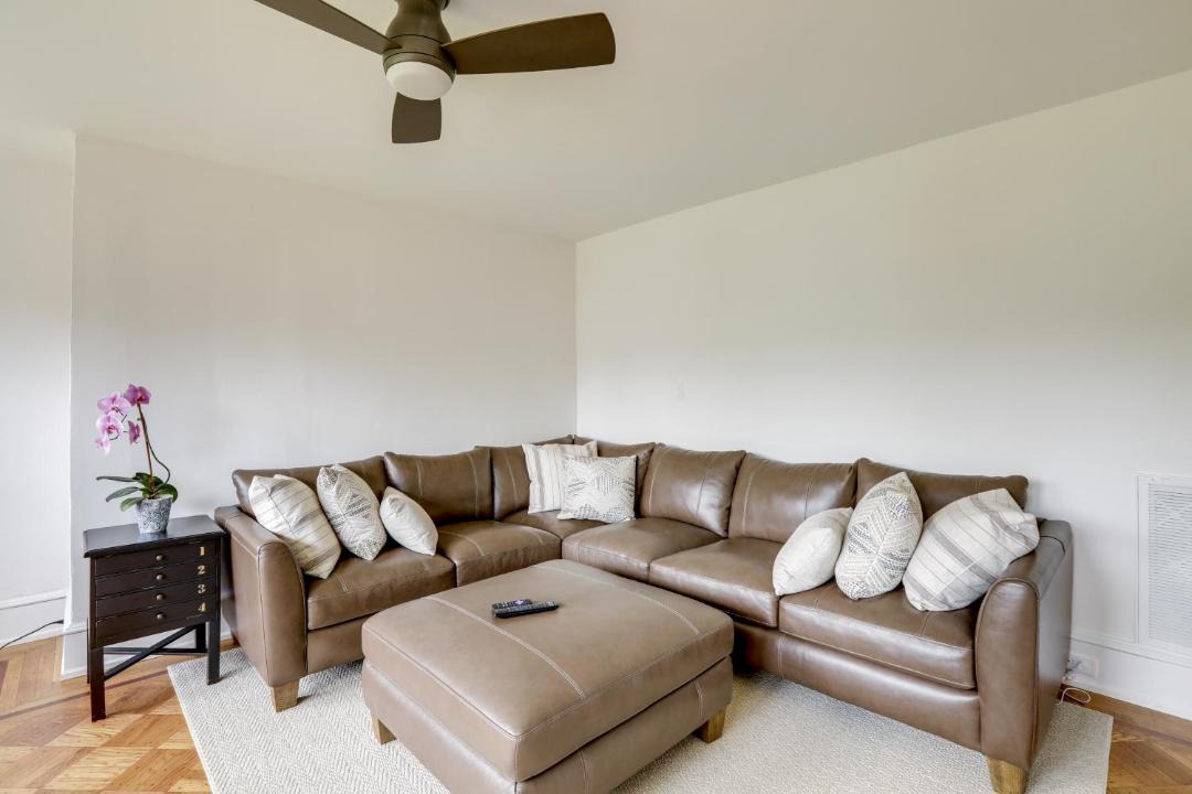Photo of Livingroom in Asbury Park