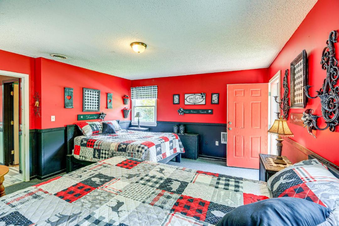 Photo of Bedroom in Matewan