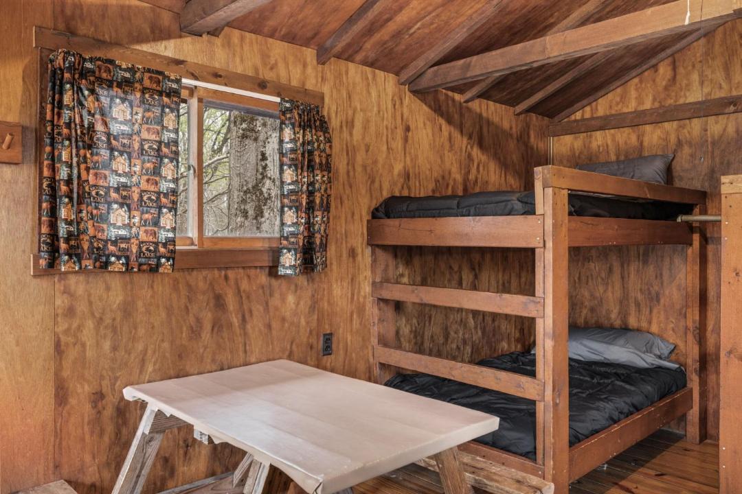 Photo of Bedroom in Russell