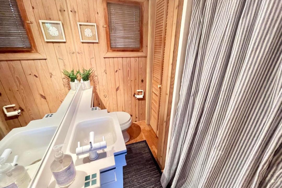 Photo of Bathroom in The Pines