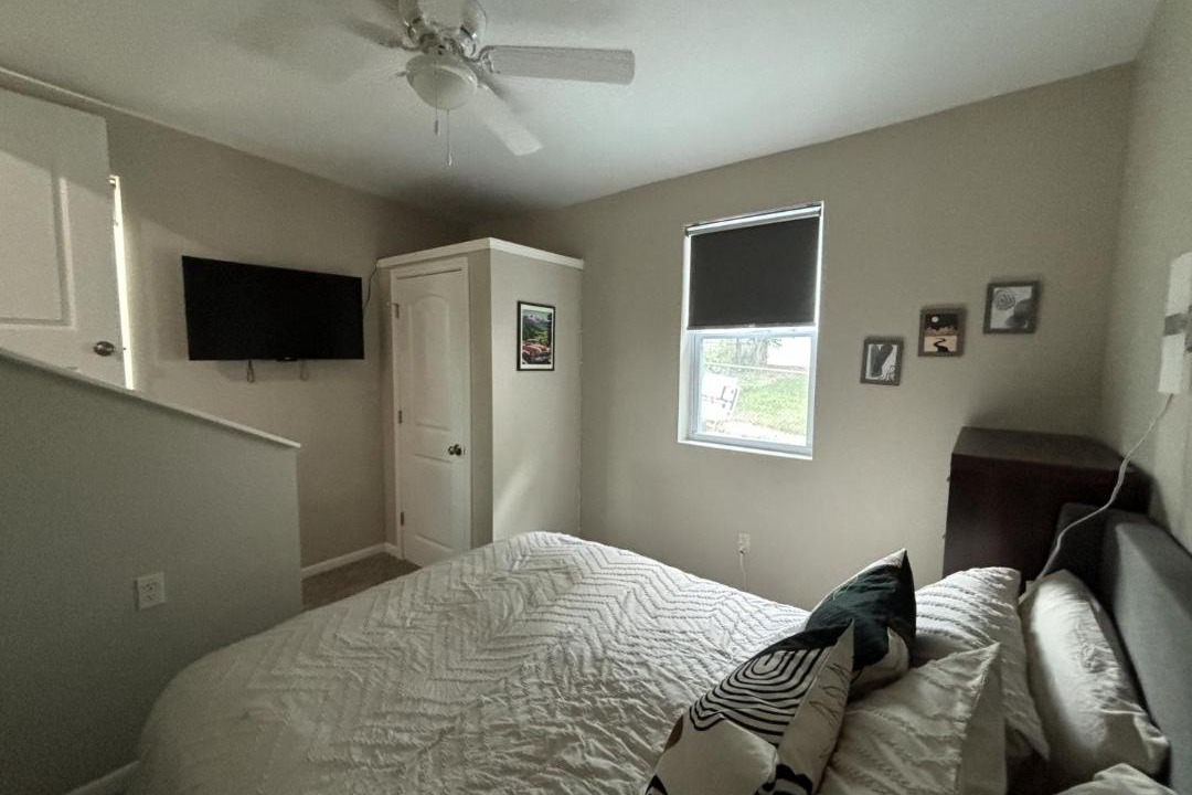 Photo of Bedroom in Akron