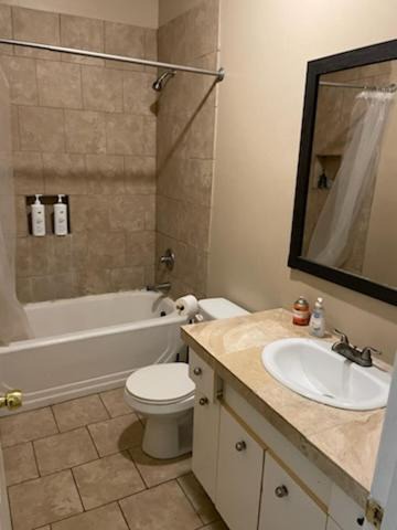 Photo of Bathroom in Garfield