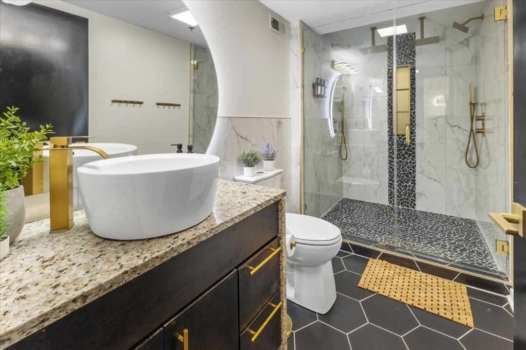 Photo of Bathroom in Wholesale District