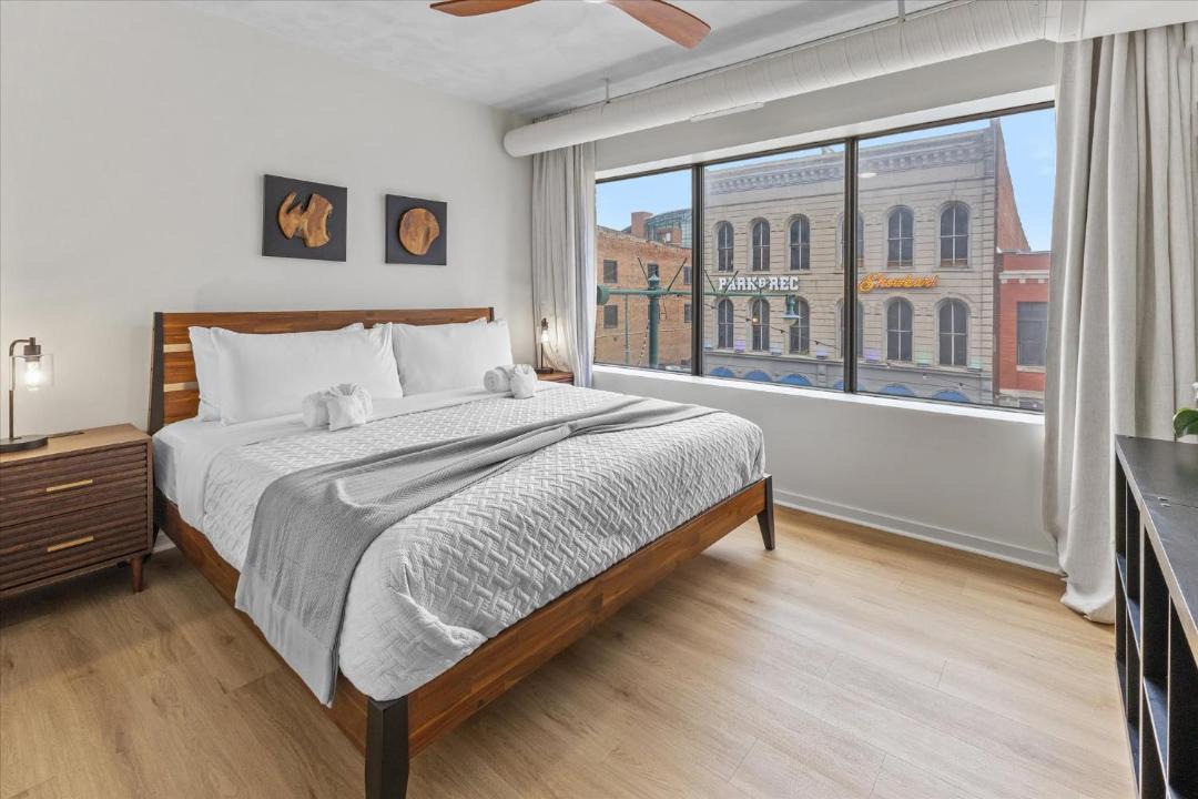 Photo of Bedroom in Wholesale District