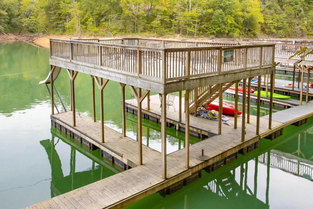 Photo of Others in Lakeside Estates