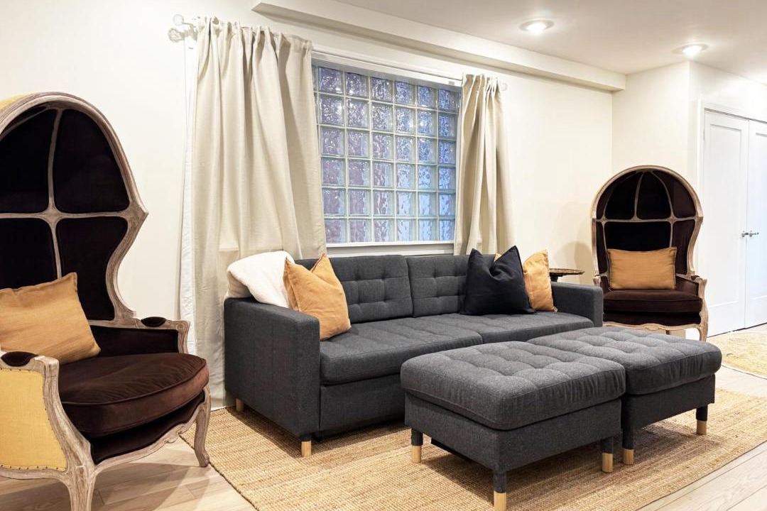 Photo of Livingroom in Gayborhood