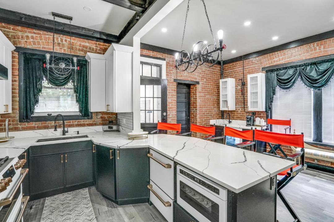 Photo of Kitchen in Stockade Historic District