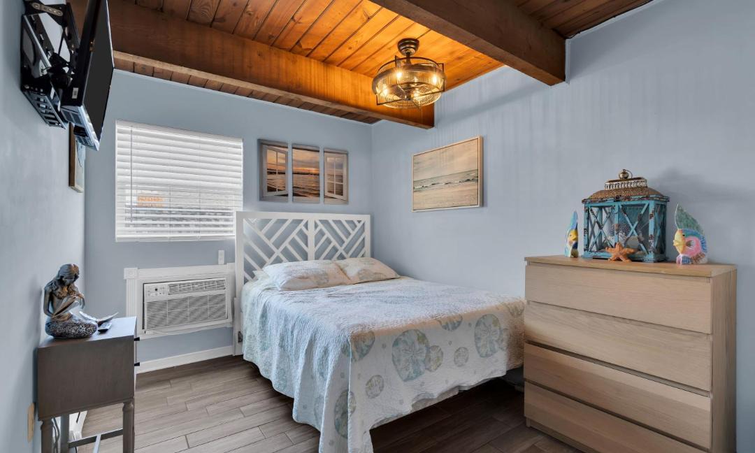 Photo of Bedroom in Ortley Beach
