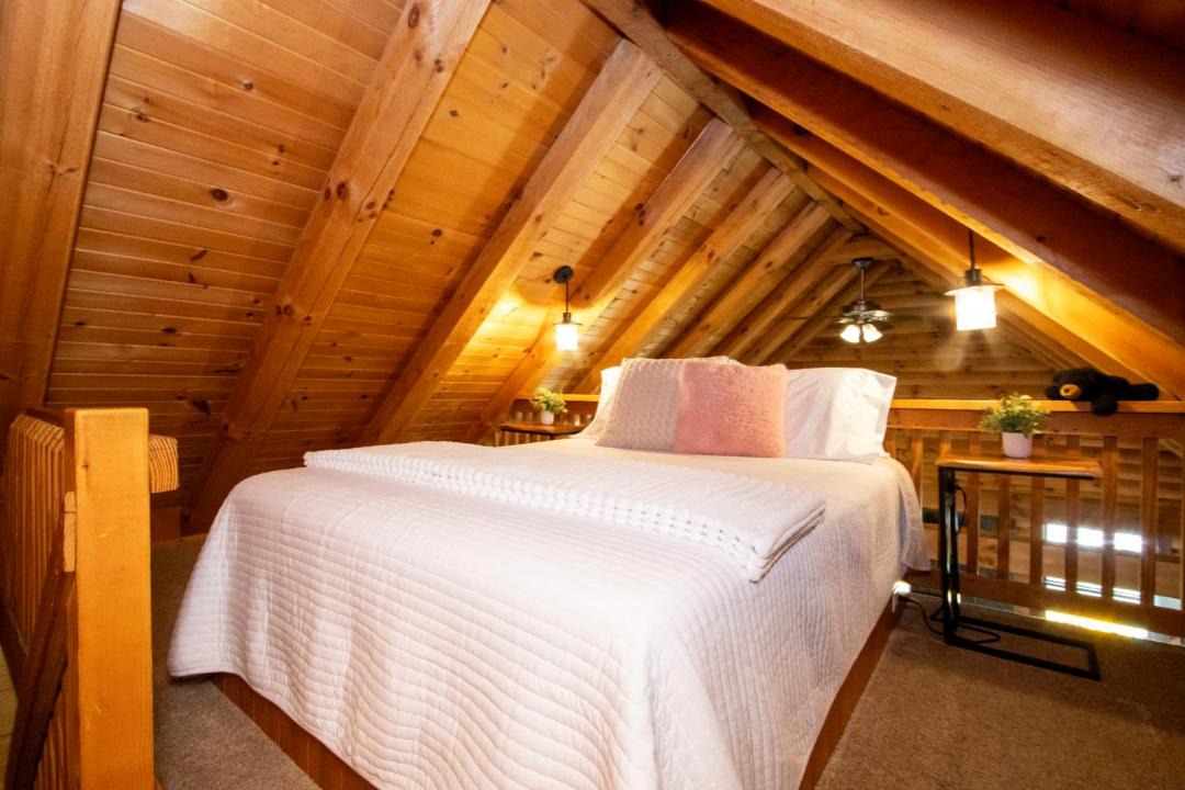 Photo of Bedroom in Millersburg