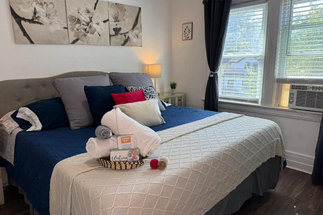 Photo of Bedroom in Englewood