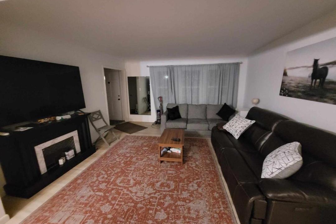 Photo of Livingroom in North Newport News