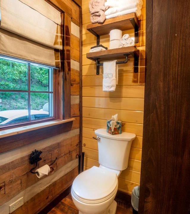 Photo of Bathroom in Allegheny Mountains