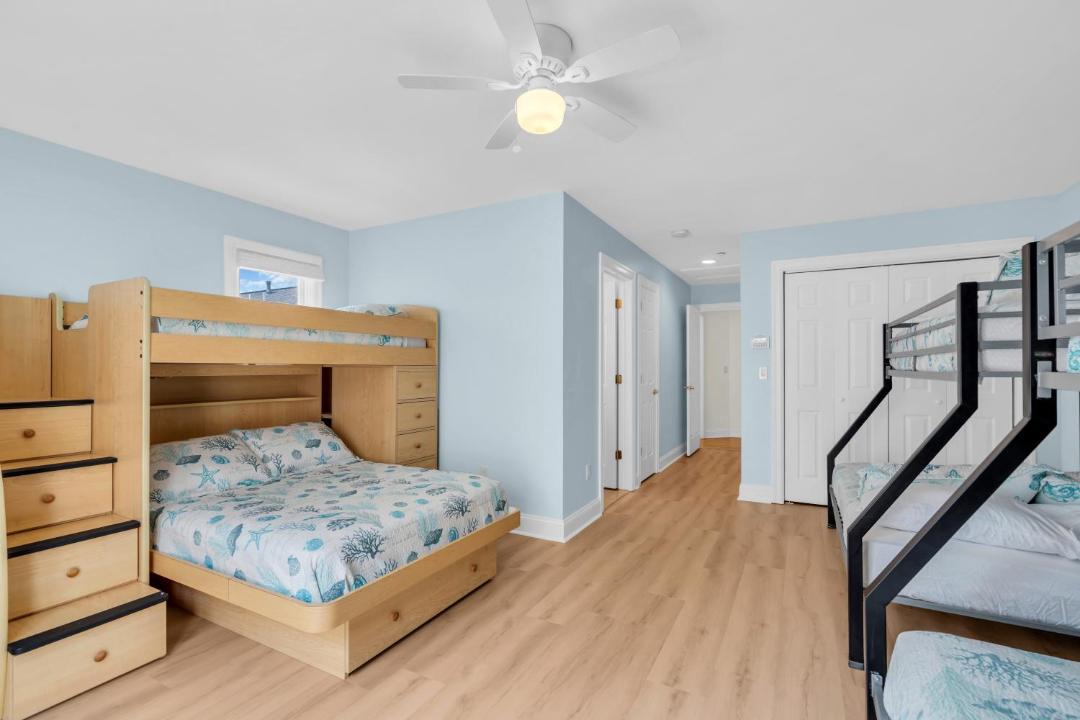 Photo of Bedroom in Seaside Heights