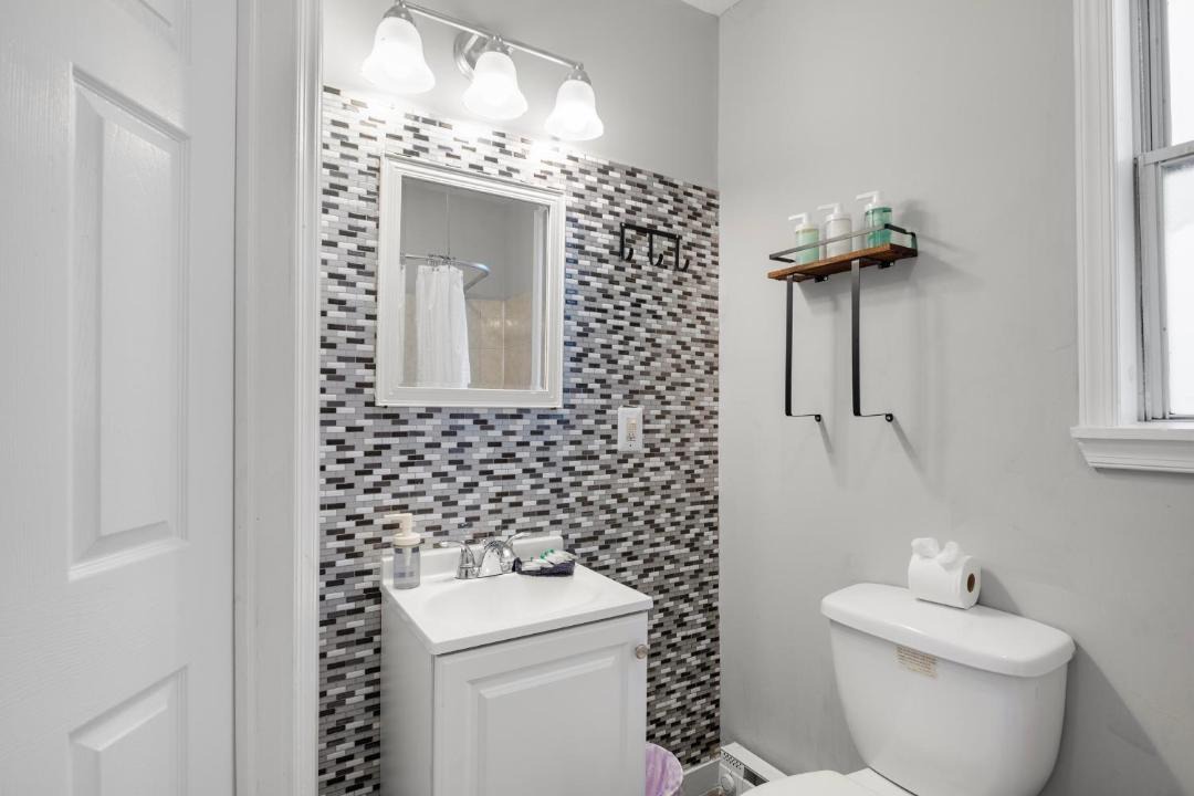 Photo of Bathroom in North Philadelphia West