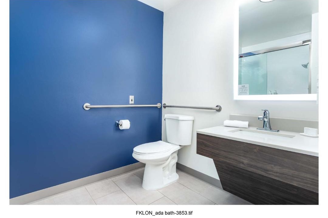 Photo of Bathroom in Clarion