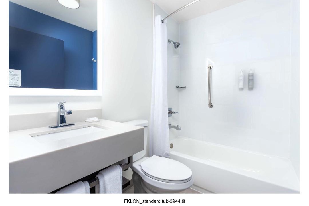 Photo of Bathroom in Clarion