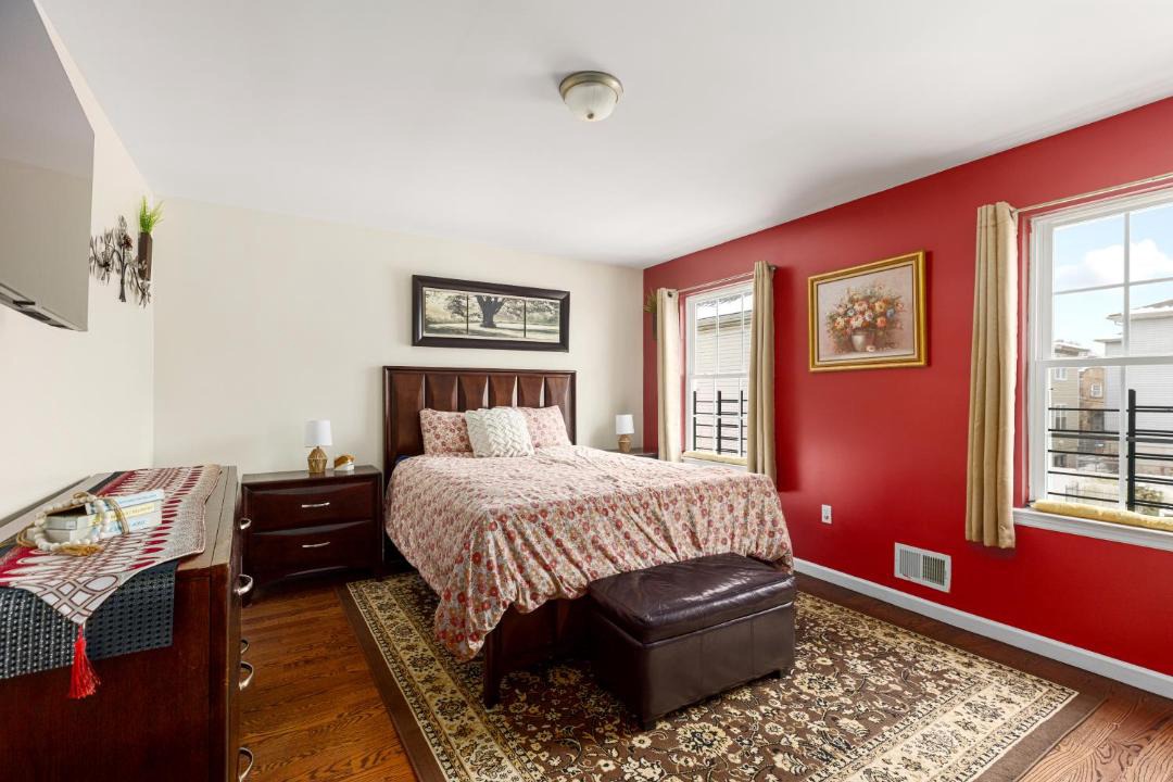 Photo of Bedroom in Newark