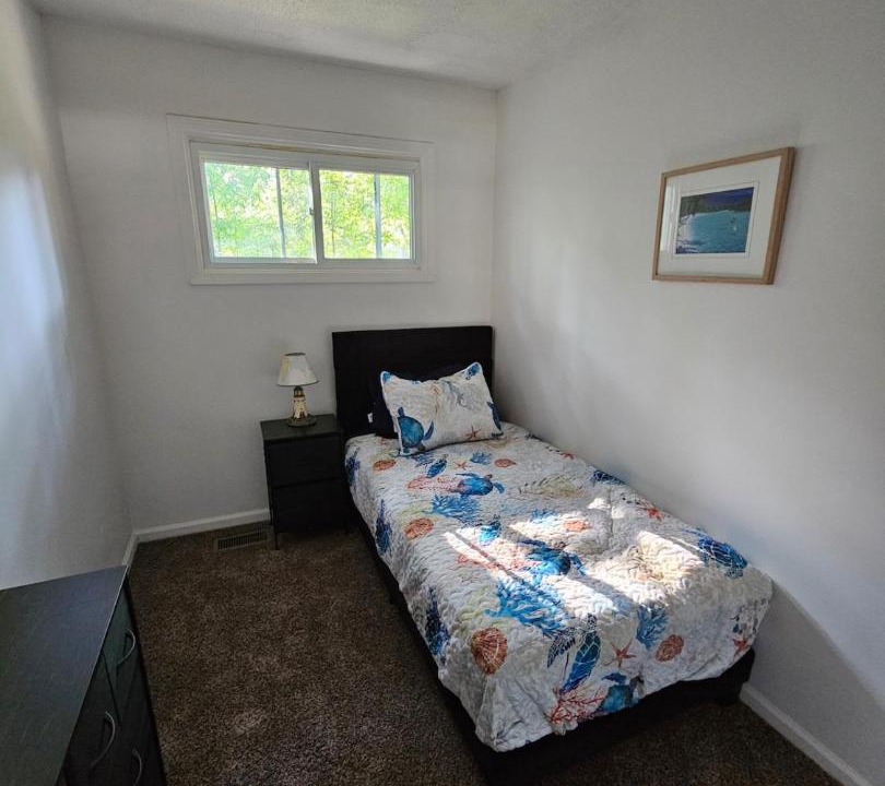 Photo of Bedroom in Mentor Headlands