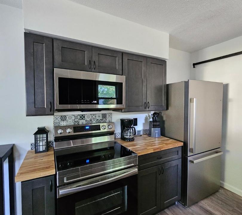 Photo of Kitchen in Mentor Headlands