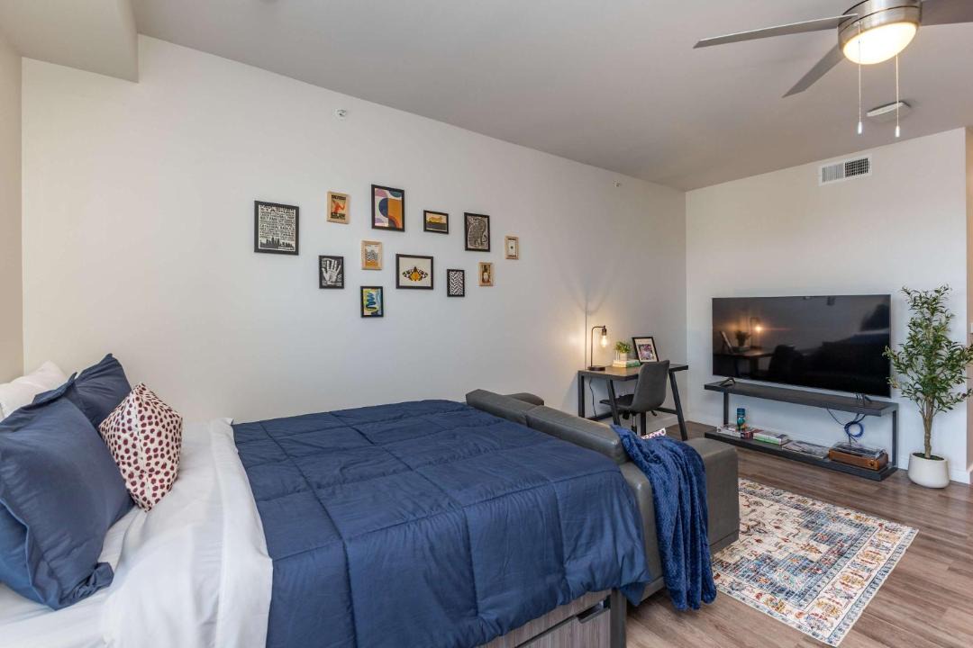 Photo of Bedroom in CUF