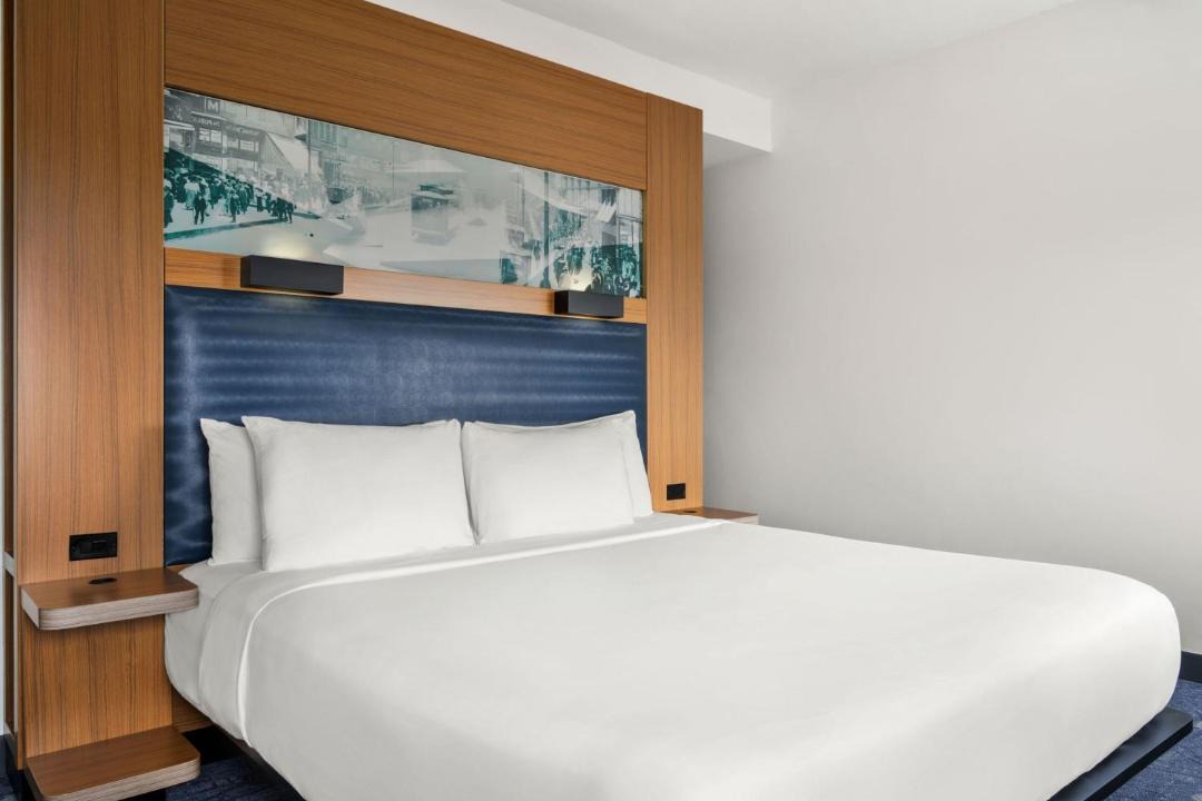 Photo of Bedroom in Rosemont