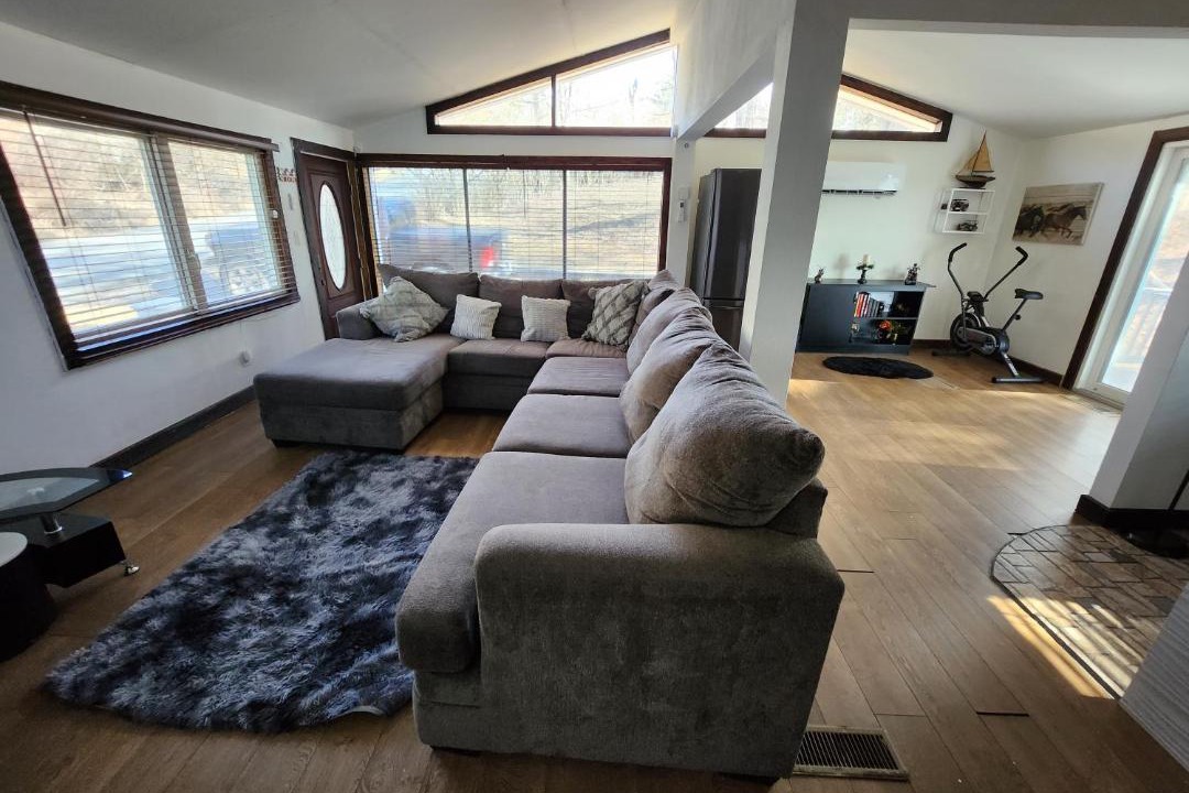 Photo of Livingroom in Mountain Dale