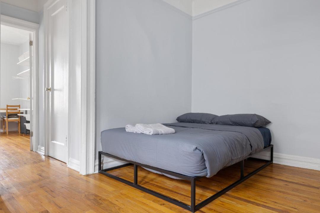 Photo of Bedroom in Inwood